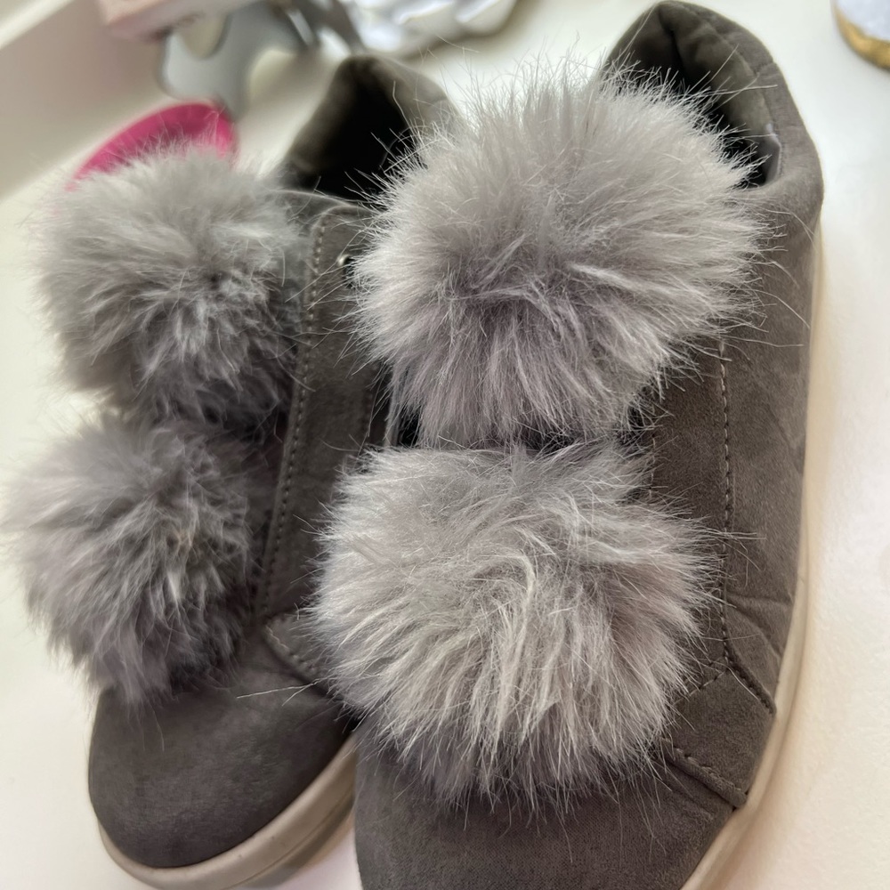 Sam Edelman kids puff ball sneakers! Size 4! Gently worn! Just grew out!